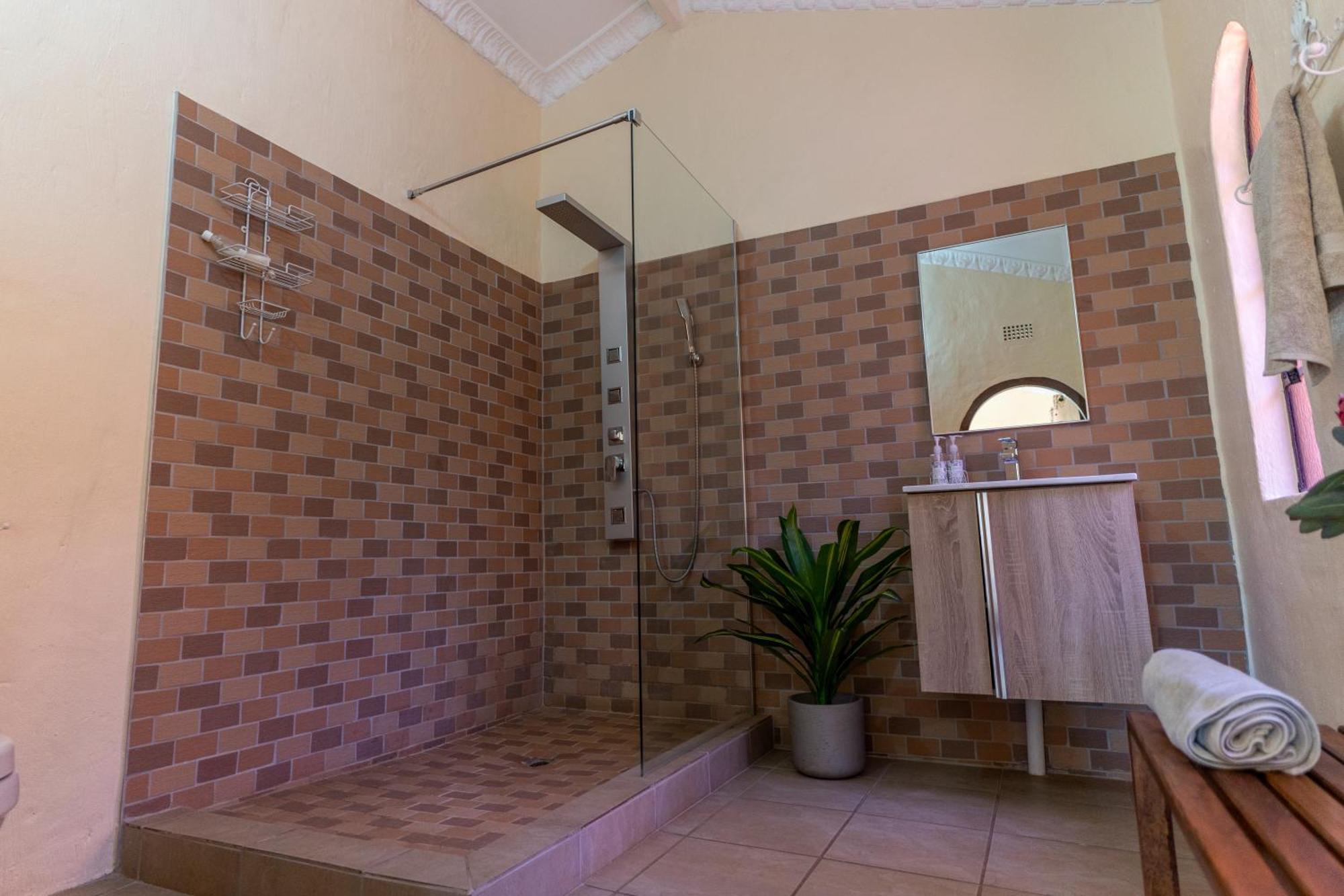 Airport Tower Lodge Kempton Park Oda fotoğraf